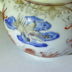 Een Chinese theepot met karpers en een kraanvogel, Yongzheng — foto 13
