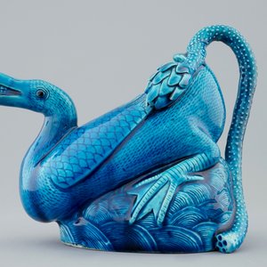 Een Chinese turquoise wijnpot in de vorm van een eend, 19e eeuw — foto 2