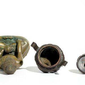 Een Chinese verguld bronzen Boeddha en een kleine wierookbrander, 19e eeuw — foto 2