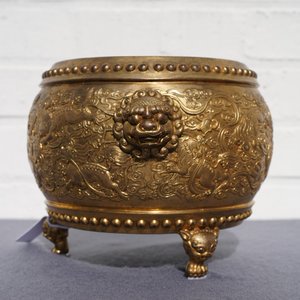 Een Chinese verguld bronzen wierookbrander met tempelleeuwen, Qianlong merk, 19/20e eeuw — foto 19