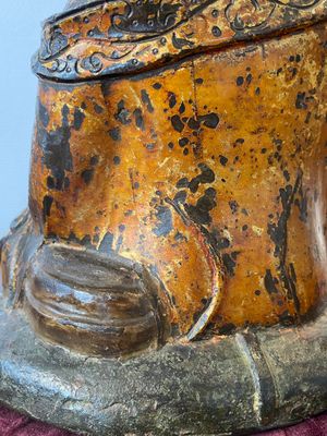 Een Chinese vergulde bronzen Boeddha met kroon, Ming — foto 9