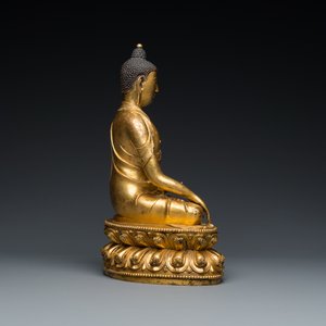 Een Chinese vergulde bronzen Boeddha Shakyamuni, wellicht Ming — foto 4