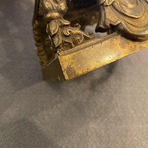 Een Chinese vergulde bronzen figuur van Boeddha Amitayus, Qianlong — foto 8