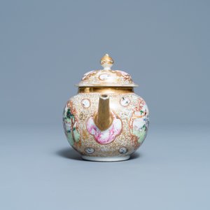 Een Chinese vergulde famille rose theepot op pattipan met een jachtdecor, Qianlong — foto 7