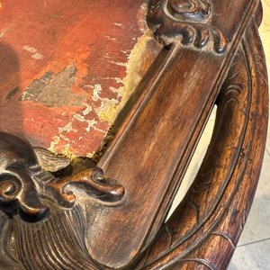 Een Chinese vergulde, zwart-rood gelakte huali houten plaquette met 'Hui Su Xin 會素心', Kangxi merk en mogelijk periode — foto 6