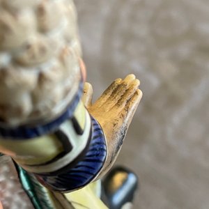 Een Chinese verte biscuit figuur van een Guandi, Kangxi — foto 18
