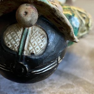 Een Chinese verte biscuit figuur van een Guandi, Kangxi — foto 8