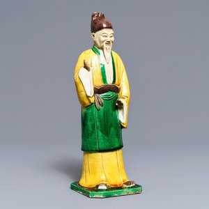 Een Chinese verte biscuit figuur van een wijze, Kangxi — foto 1