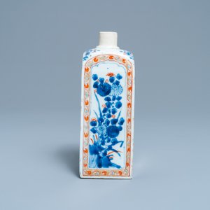 Een Chinese verte-Imari fles met florale en landschapspanelen, Kangxi — foto 4