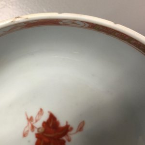 Een Chinese verte-Imari kom met decor van “Gouverneur Duff”, Yongzheng, ca. 1730 — foto 11