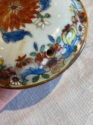 Een Chinese verte-Imari 'Xi Xiang Ji' dekselkan, Yongzheng — foto 10