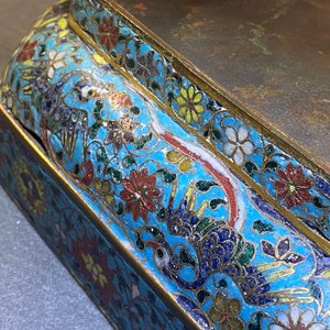Een Chinese vierkante cloisonné kom, Ming — foto 28
