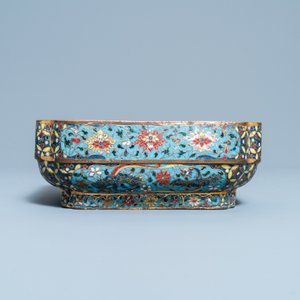 Een Chinese vierkante cloisonné kom, Ming — foto 4