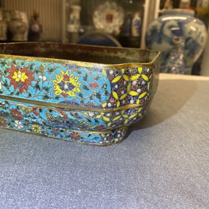 Een Chinese vierkante cloisonné kom, Ming — foto 9