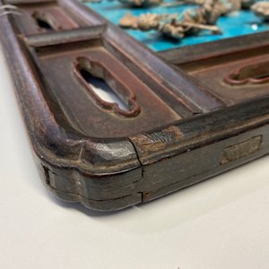 Een Chinese vierkante fahua plaquette met onsterfelijken in een houten tafelscherm gevat, Ming — foto 26