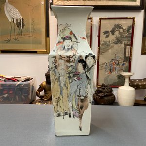 Een Chinese vierkante qianjiang cai vaas, gesigneerd Ma Qingyun, 19/20e eeuw — foto 35