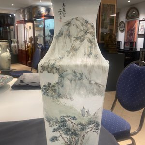 Een Chinese vierkante qianjiang cai vaas, gesigneerd Ma Qingyun, 19/20e eeuw — foto 10
