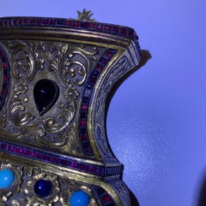 Een Chinese wandklok in verguld brons met halfedelstenen, Canton ateliers en George Prior, Londen, voor de Chinese markt, Qianlong — foto 21