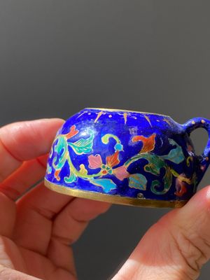 Een Chinese warmhoudkom met Shou-karakters in Peking email, Qianlong — foto 20