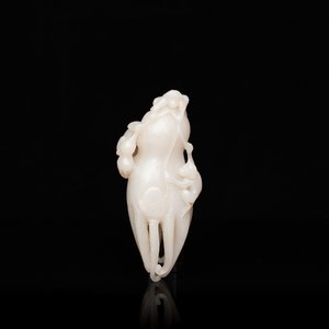Een Chinese witte jade sculptuur van een 'Boeddha hand' met aapjes, Qing — foto 1