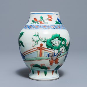 Een Chinese wucai balustervaas met figuren in een tuin, Transitie periode — foto 4