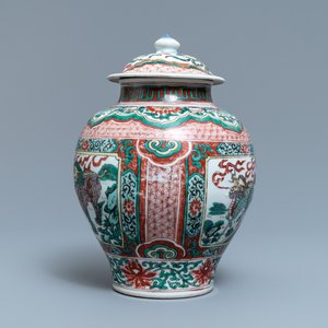 Een Chinese wucai dekselvaas met decor van mythische dieren, Transitie periode — foto 4