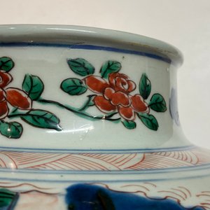 Een Chinese wucai dekselvaas met onsterfelijken, Shunzhi — foto 16