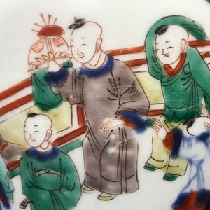 Een Chinese wucai dekselvaas met spelende jongens, Transitie periode — foto 40