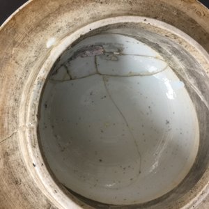 Een Chinese wucai dekselvaas, Transitie periode, 1620-1683 — foto 11
