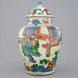 Een Chinese wucai dekselvaas, Transitie periode, 1620-1683 — foto 3
