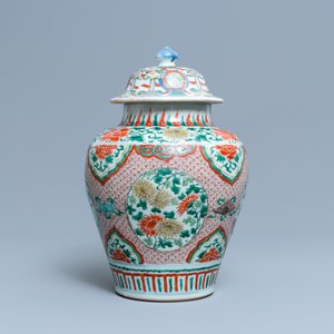 Een Chinese wucai dekselvaas, Transitie periode — foto 4