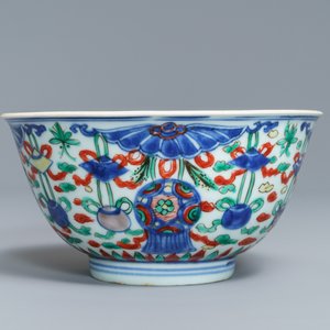 Een Chinese wucai kom met Boeddhistische emblemen, Shunzhi, Transitie periode — foto 2