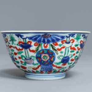 Een Chinese wucai kom met Boeddhistische emblemen, Shunzhi, Transitie periode — foto 4