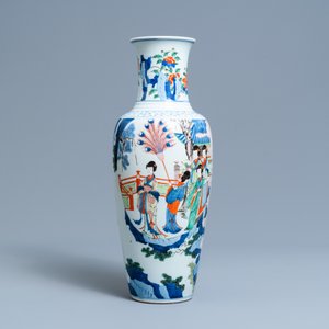 Een Chinese wucai vaas met figuratief decor rondom, 19e eeuw — foto 3