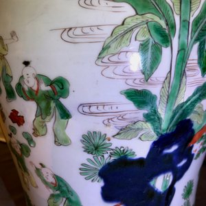 Een Chinese wucai vaas met spelende jongens, Transitie periode — foto 26
