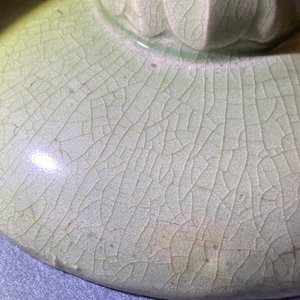 Een Chinese Yaozhou celadon kom met onderglazuur decor, Song of later — foto 16