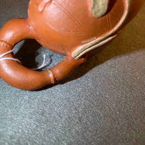 Een Chinese Yixing steengoed theepot met deksel, 18/19e eeuw — foto 9