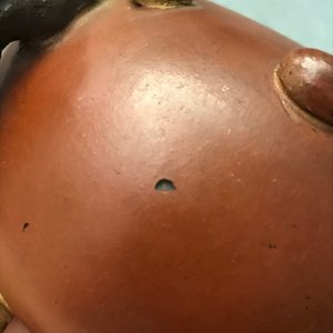 Een Chinese Yixing steengoed theepot met reliëfdecor van vruchten en noten, Shao Er Quan merk, Daoguang — foto 27