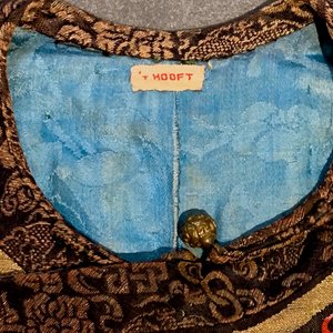 Een Chinese zijden 'jifu' mantel met vijfklauwige draken met turquoise fondkleur, 19e eeuw — foto 28