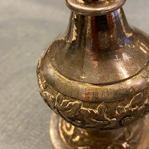 Een Chinese zilveren sprenkelaar met inscriptie voor de islamitische markt, 19e eeuw — foto 8