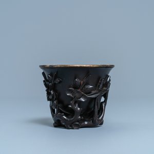Een Chinese zitan houten libation cup met zilveren binnenwerk, 17e eeuw — foto 3