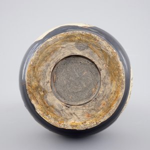 Een Chinese zwart-geglazuurde dubbele gourde cizhou vaas, Yuan of Ming — foto 5