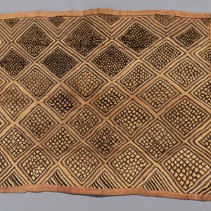 Een collectie Afrikaans textiel en twee mandjes, vnl. Kuba, Congo, 19/20e eeuw — foto 9