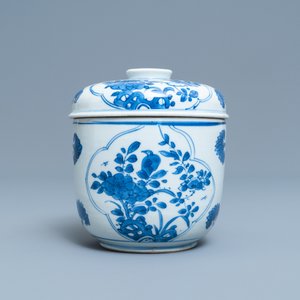 Een collectie blauw-wit Chinees porselein, Kangxi — foto 6