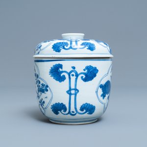 Een collectie blauw-wit Chinees porselein, Kangxi — foto 9