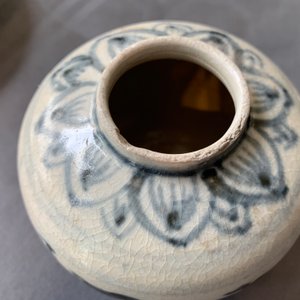 Een collectie blauwwitte Annamese stukken uit het Hoi An wrak, Vietnam, 14/15e eeuw — foto 12