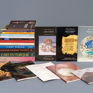 Een collectie boeken en veilingcatalogi over Islamitische kunst — foto 1