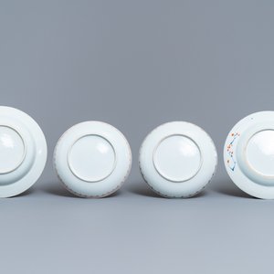 Een collectie Chinees blauw-wit, famille rose en Imari-stijl porselein, Kangxi/Qianlong — foto 3