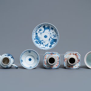 Een collectie Chinees blauw-wit, famille rose, verte en Imari-stijl theegoed, Kangxi/Qianlong — foto 6