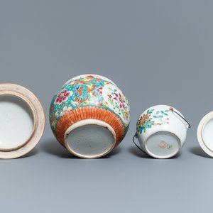Een collectie Chinees famille rose porselein en een Yixing steengoed theepot, 18/19e eeuw — foto 7